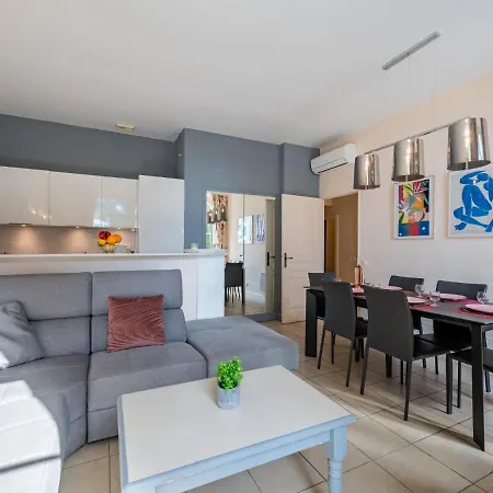 Apartment Francia-2 By Interhome